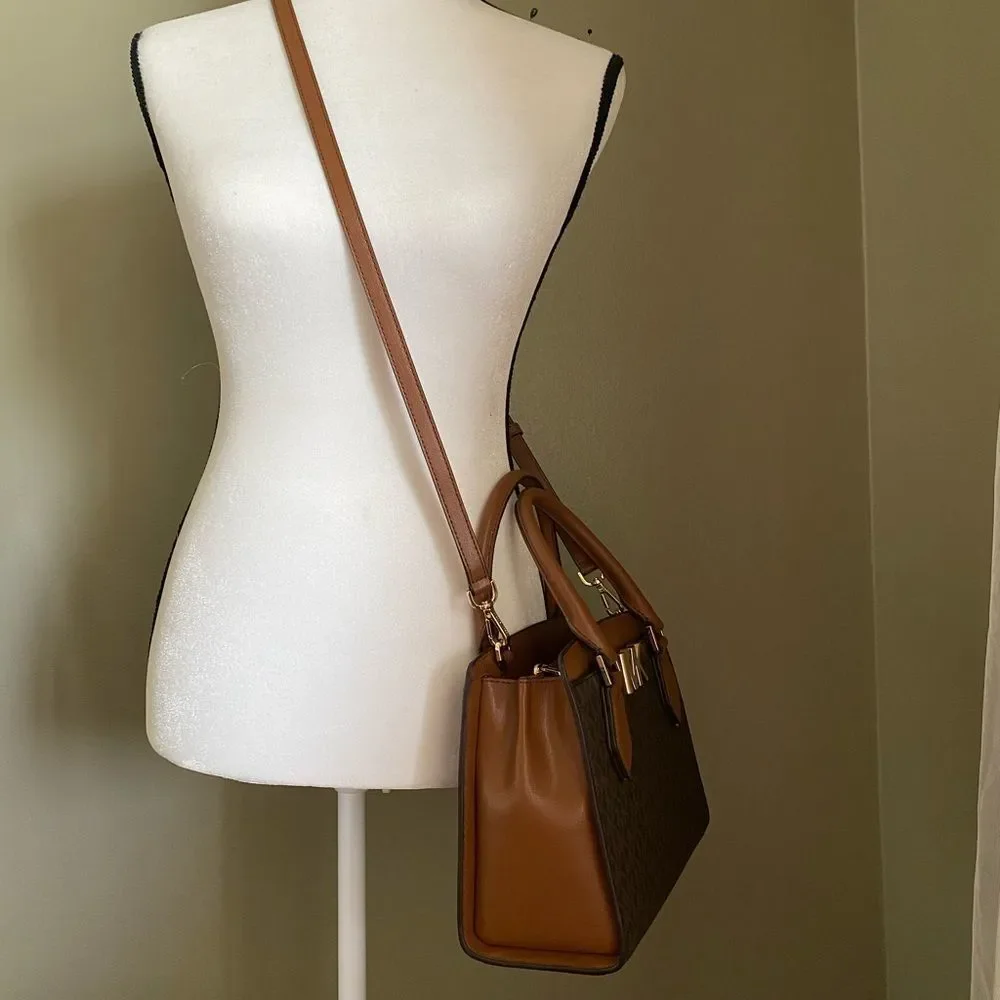 Michael Kors MD messenger MOTT bag